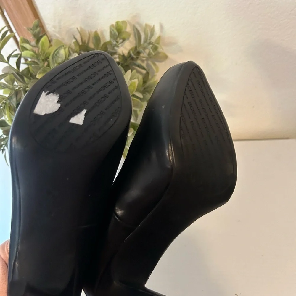 New BCBGeneration Women's Penni Platform In Black Size 8